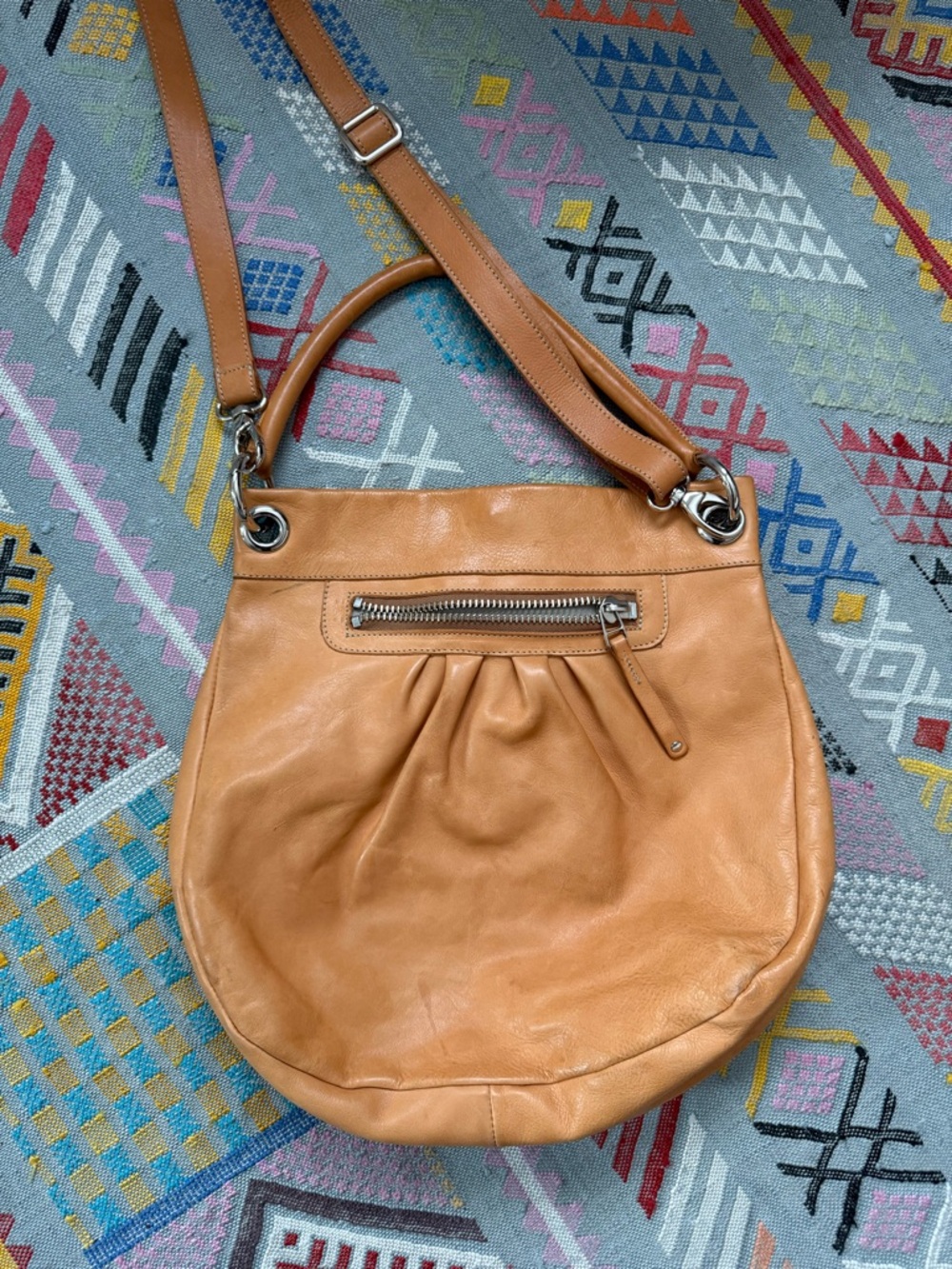 Roots Leather Shoulder Bag in Tan